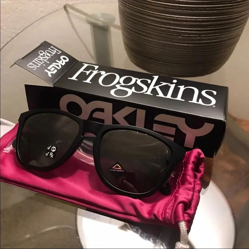 Oakley Frogskins Sunglasses